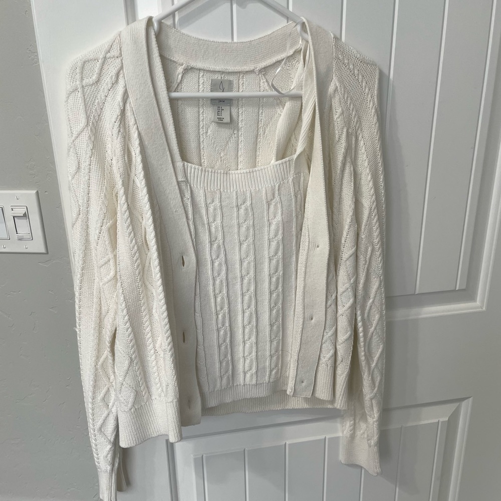 Joie 2 pc sweater set